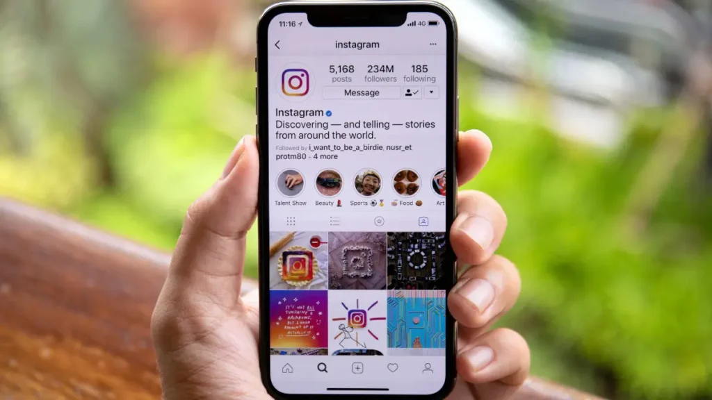 Can you change Privacy settings for individual photos on Instagram?