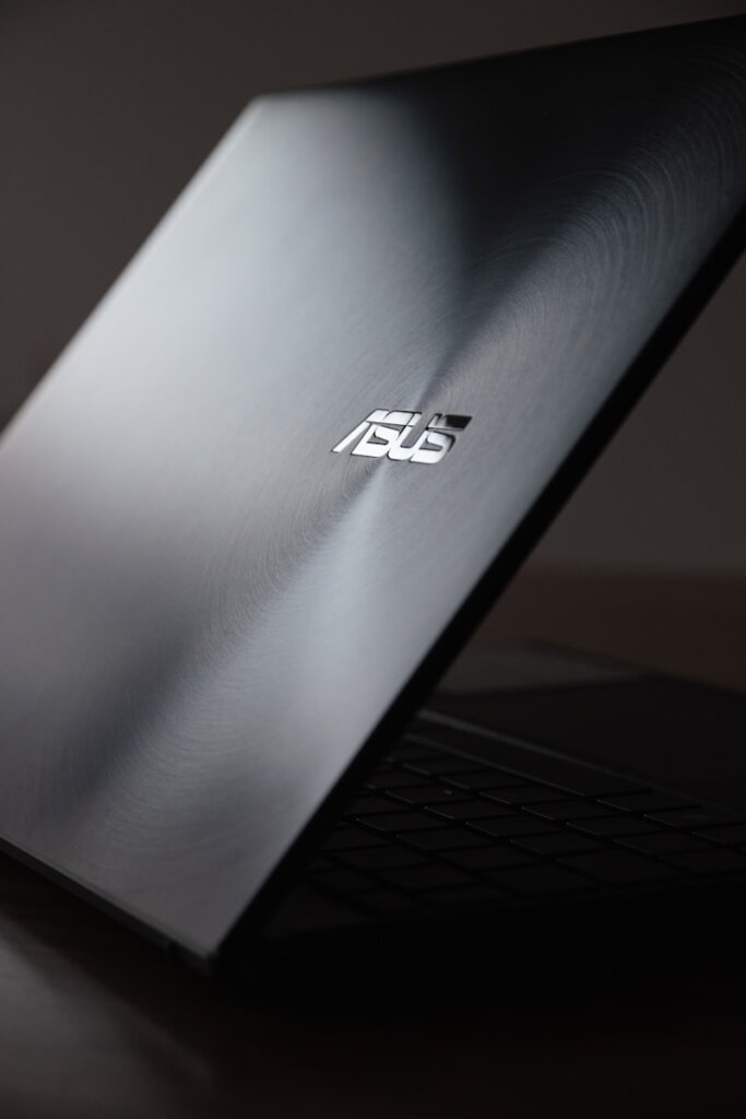 ASUS VivoBook 15
